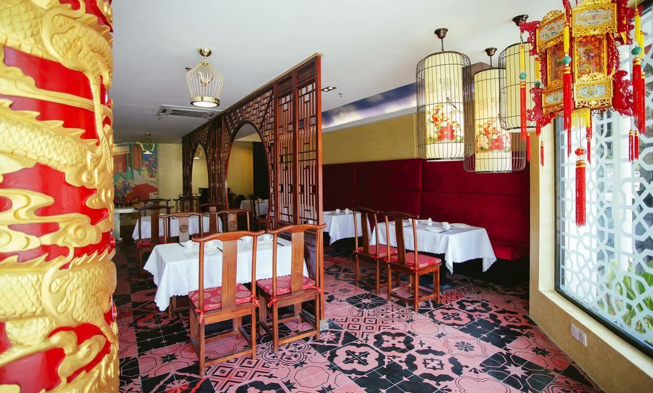 Sand & Sandals Desaru Beach Resort & Spa Exterior photo Interior of a restaurant in Beijing